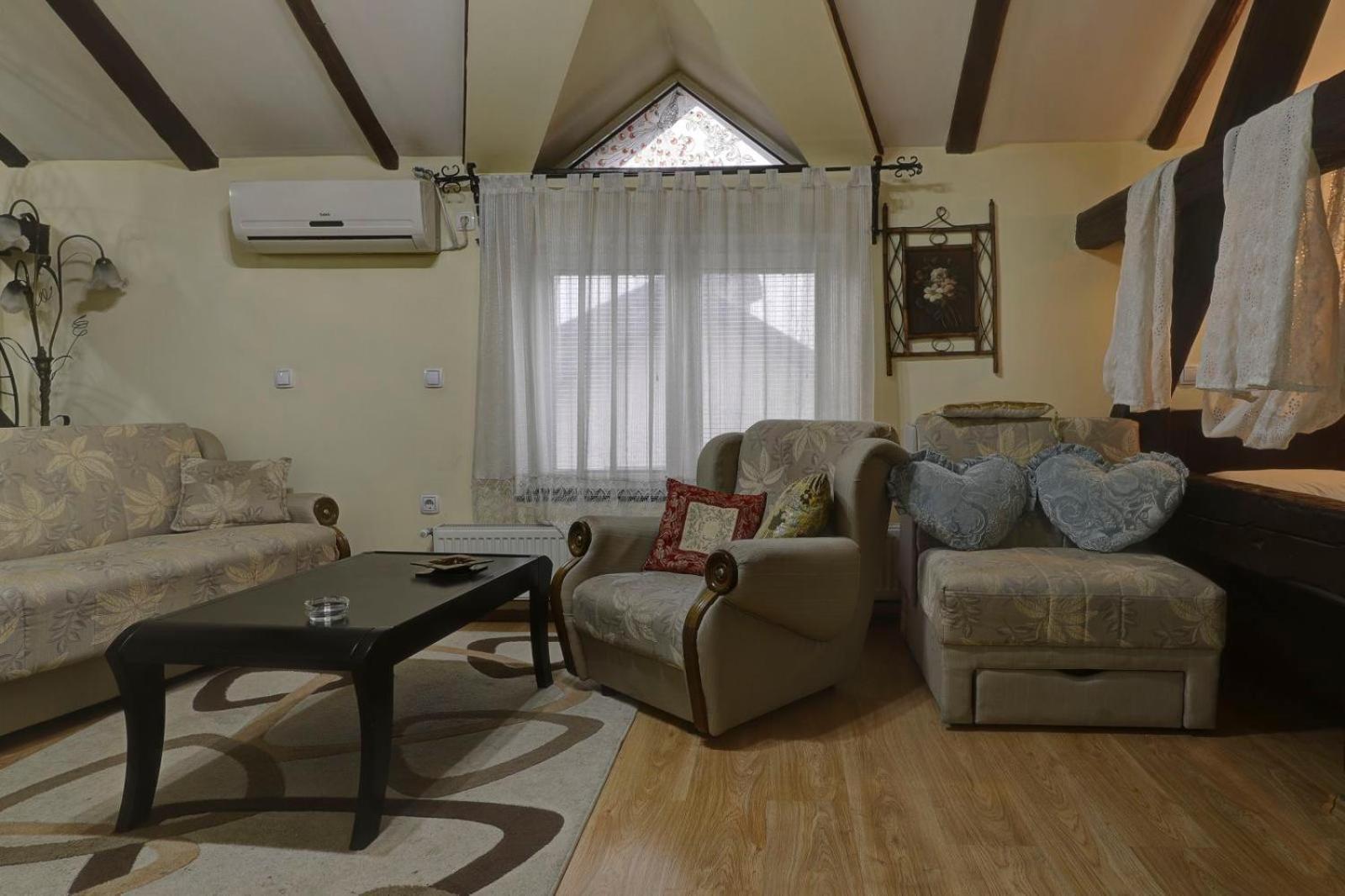 Hotel Perla Ldm Leskovac Лесковац Экстерьер фото