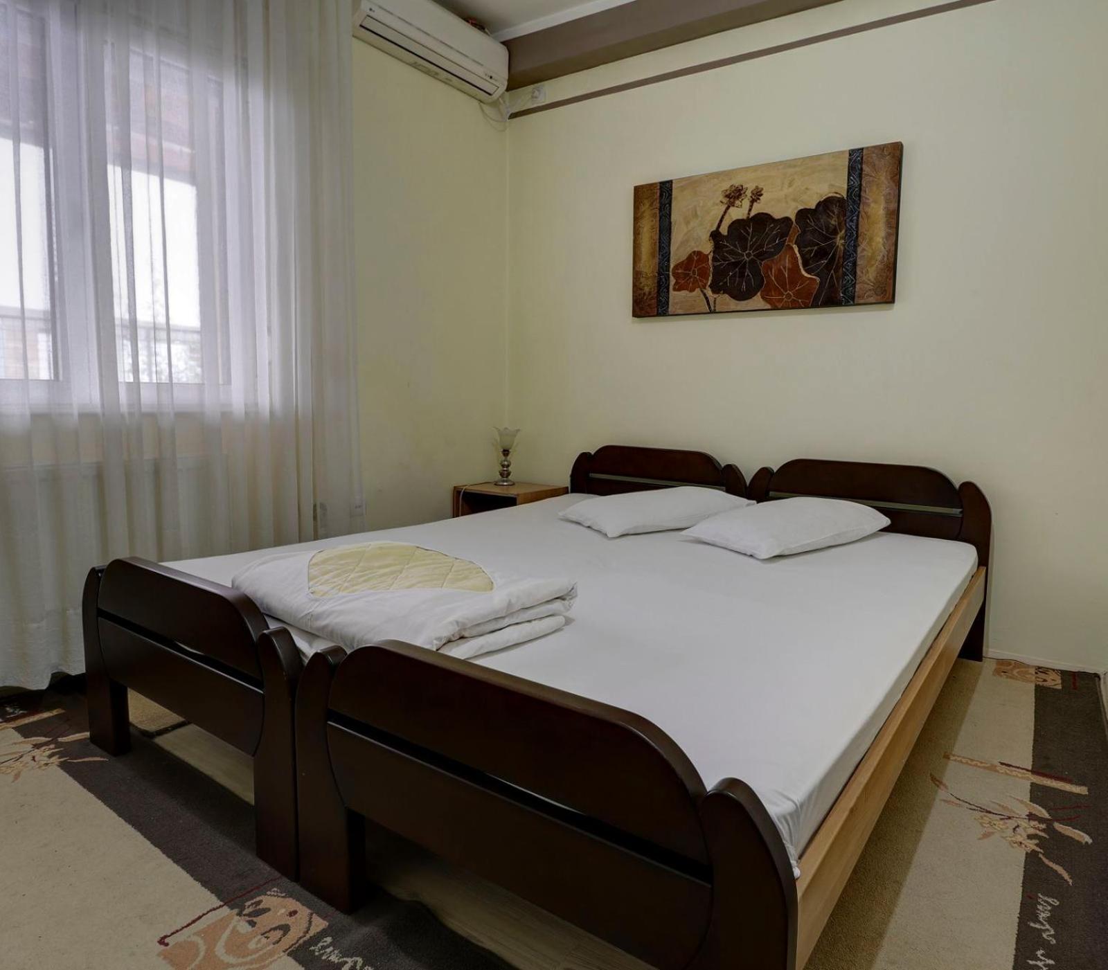 Hotel Perla Ldm Leskovac Лесковац Экстерьер фото