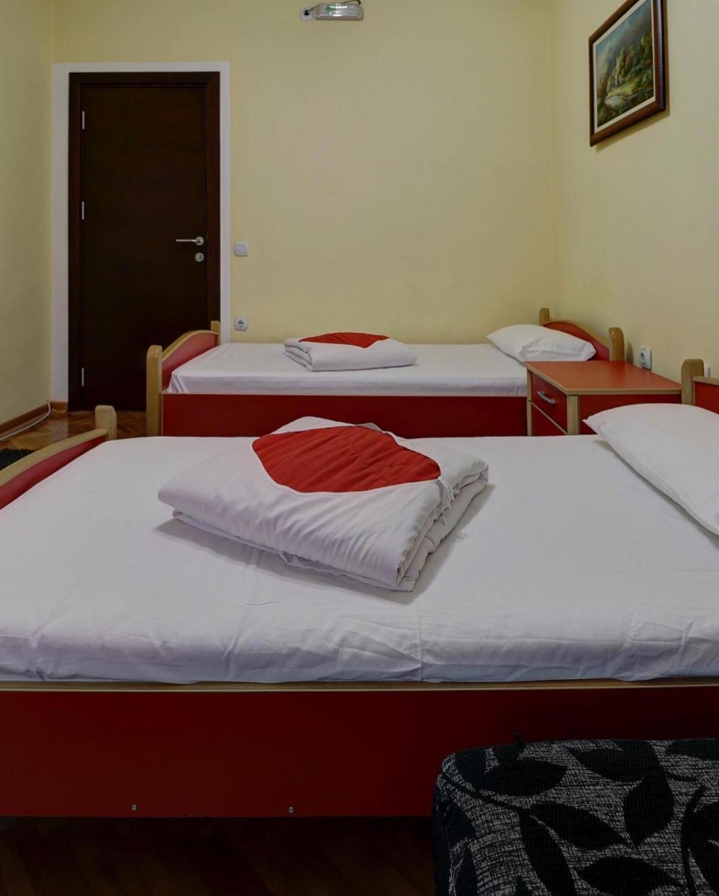 Hotel Perla Ldm Leskovac Лесковац Экстерьер фото