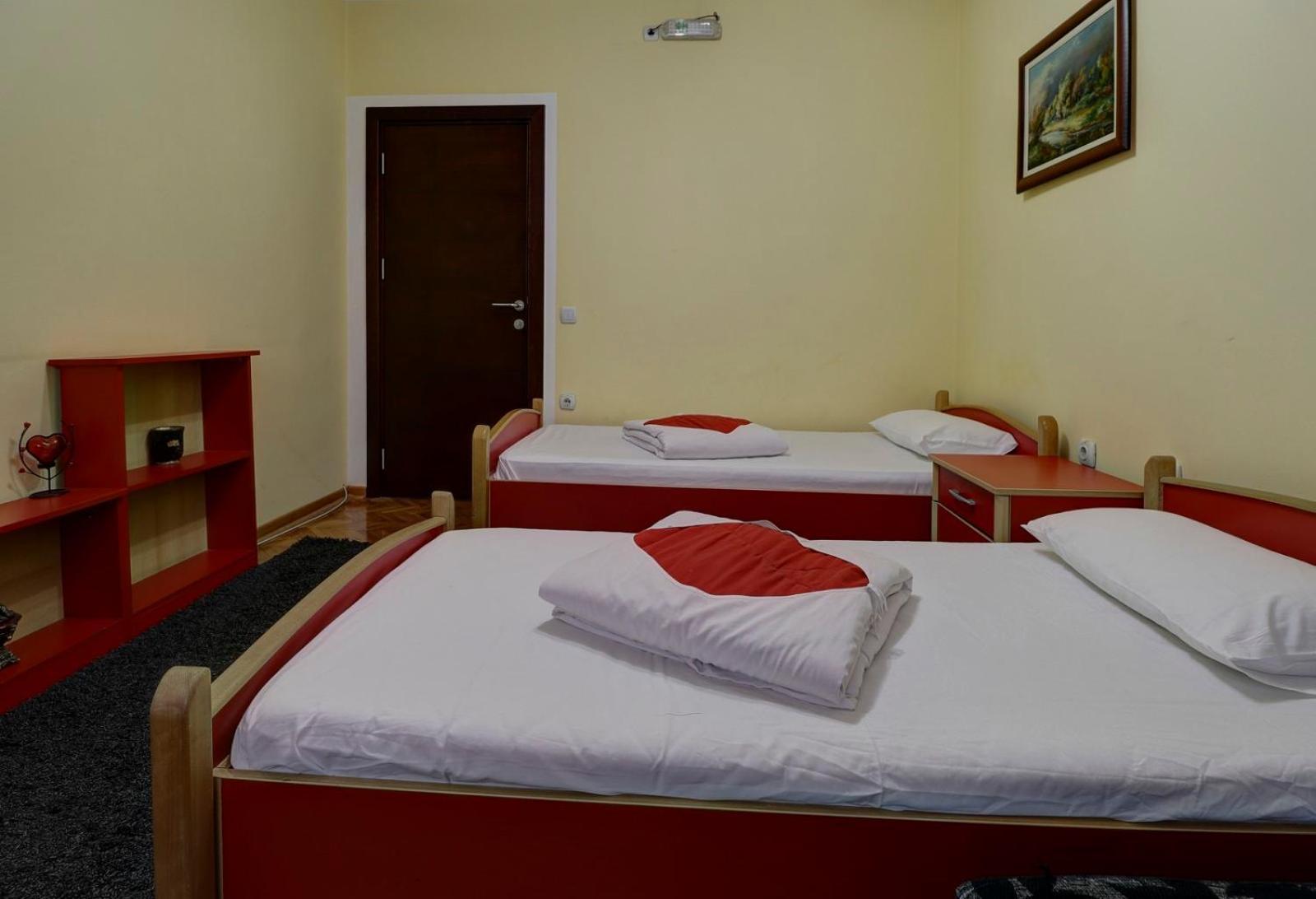Hotel Perla Ldm Leskovac Лесковац Экстерьер фото